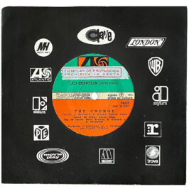 Single <br>Uruguay (74007) <br>The Crunge / D'yer Mak'er (promo)