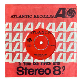 Single <br>South Africa (ATS 485) <br>Whole Lotta Love / Living Loving Maid (#1)